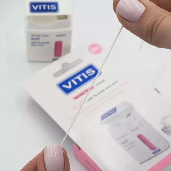 Межзубная нить VITIS® роз тв.уп., 50м